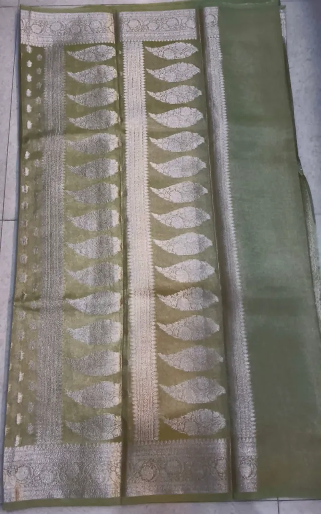 cream tusser pallu.webp