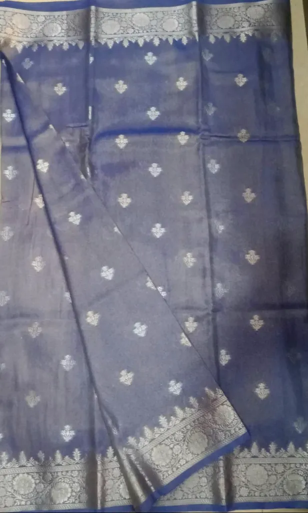 blue tusser flowerwase b.webp
