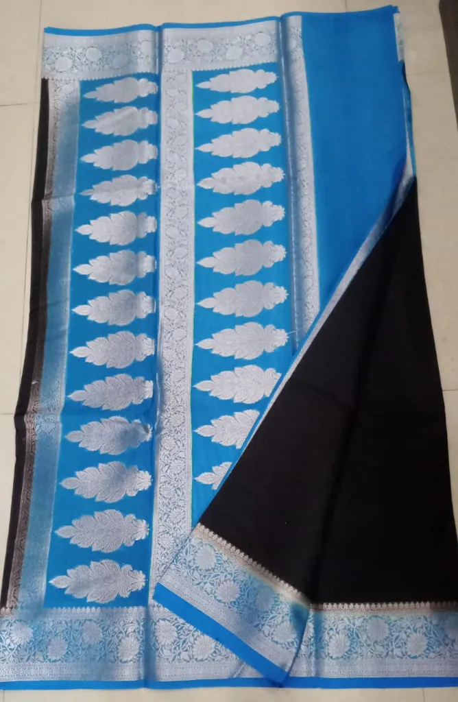 pallu black saree.webp