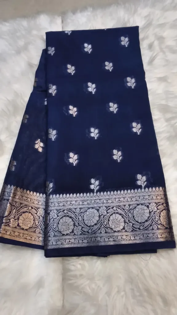 Varanasi Stock-Flower With Leaf Pattern (Dark Blue)